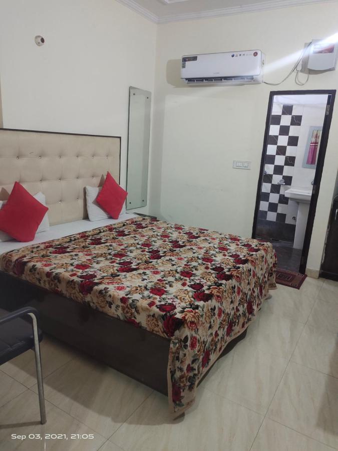 Hotel Kb Square Near Chandigarh Railway Station Dış mekan fotoğraf
