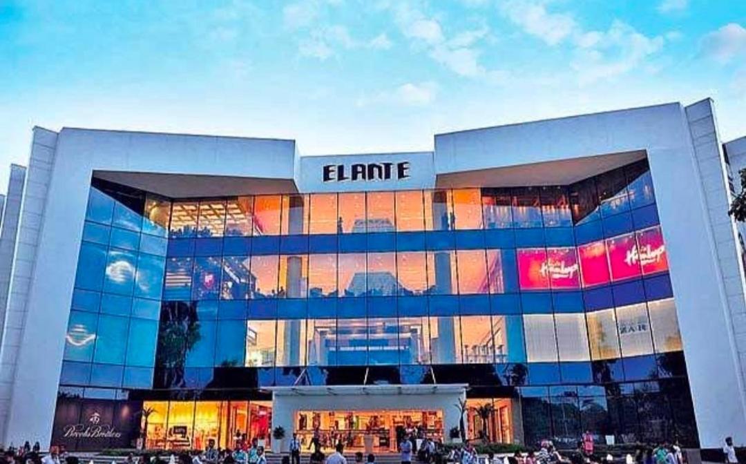 Hotel Kb Square Near Chandigarh Railway Station Dış mekan fotoğraf