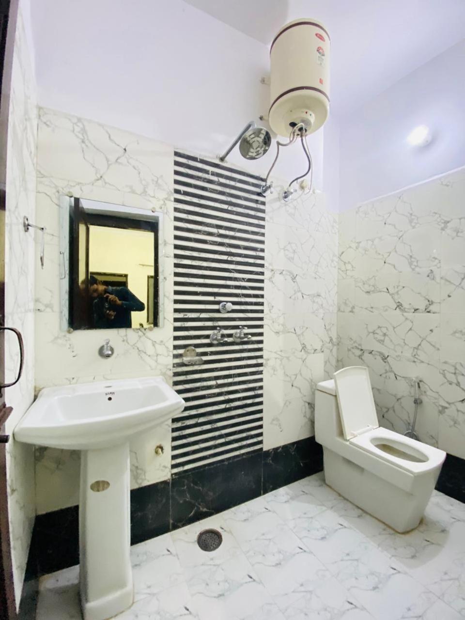Hotel Kb Square Near Chandigarh Railway Station Dış mekan fotoğraf